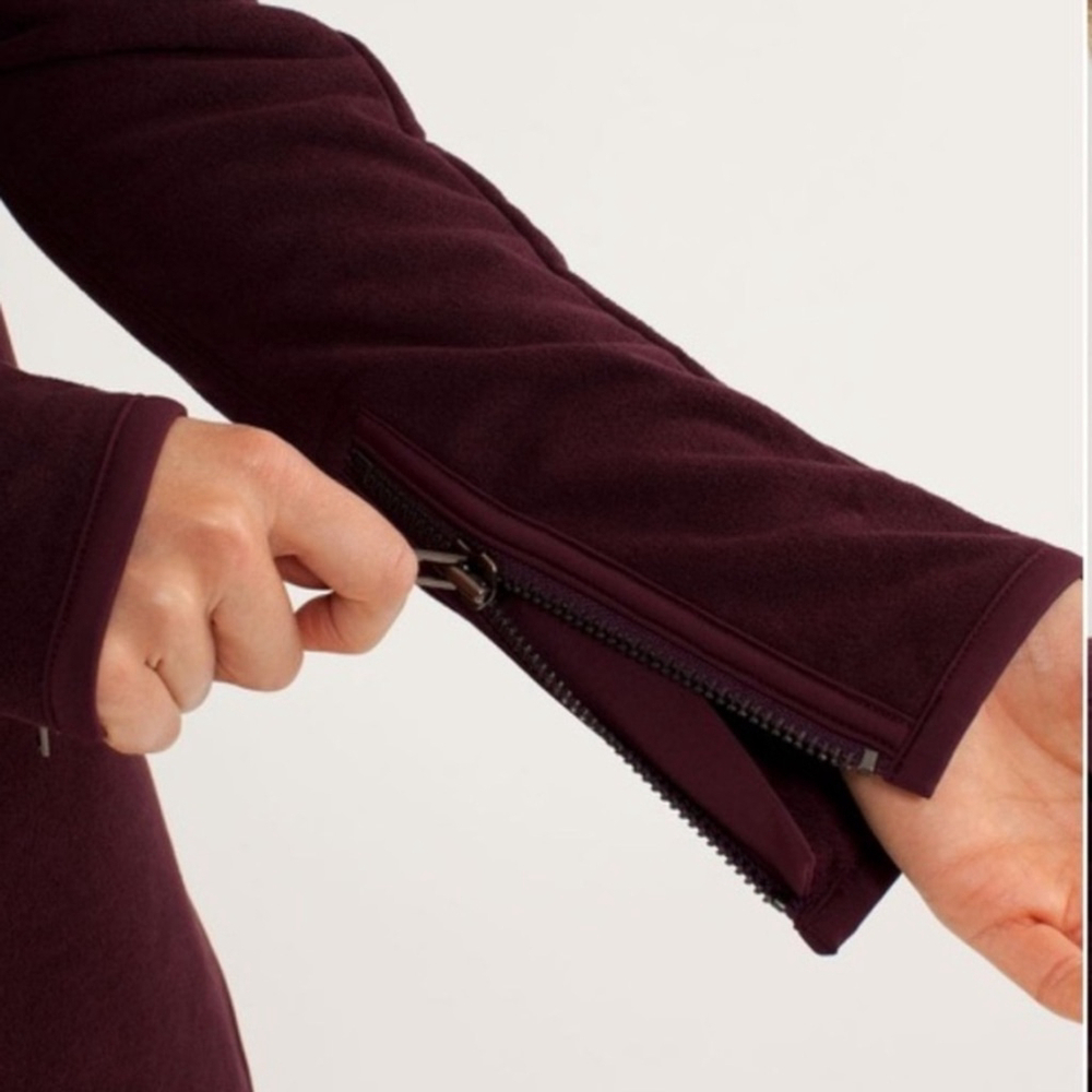 Lululemon presence of mind jacket size 4 in Bordeaux drama - Picture 4 of 13